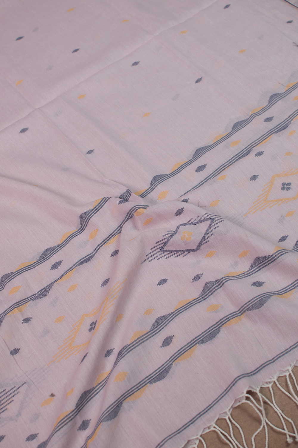 Light Shade of Pink Jamdani Cotton Dupatta - Image 3