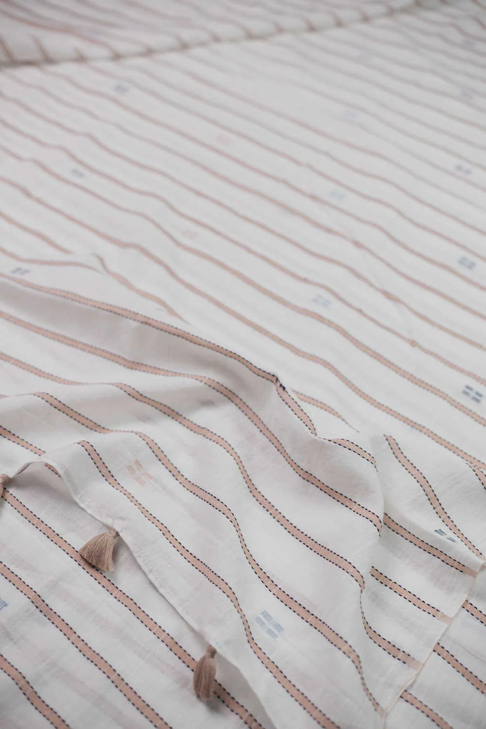 Stripe & Butta Jamdani Cotton Saree - Image 2