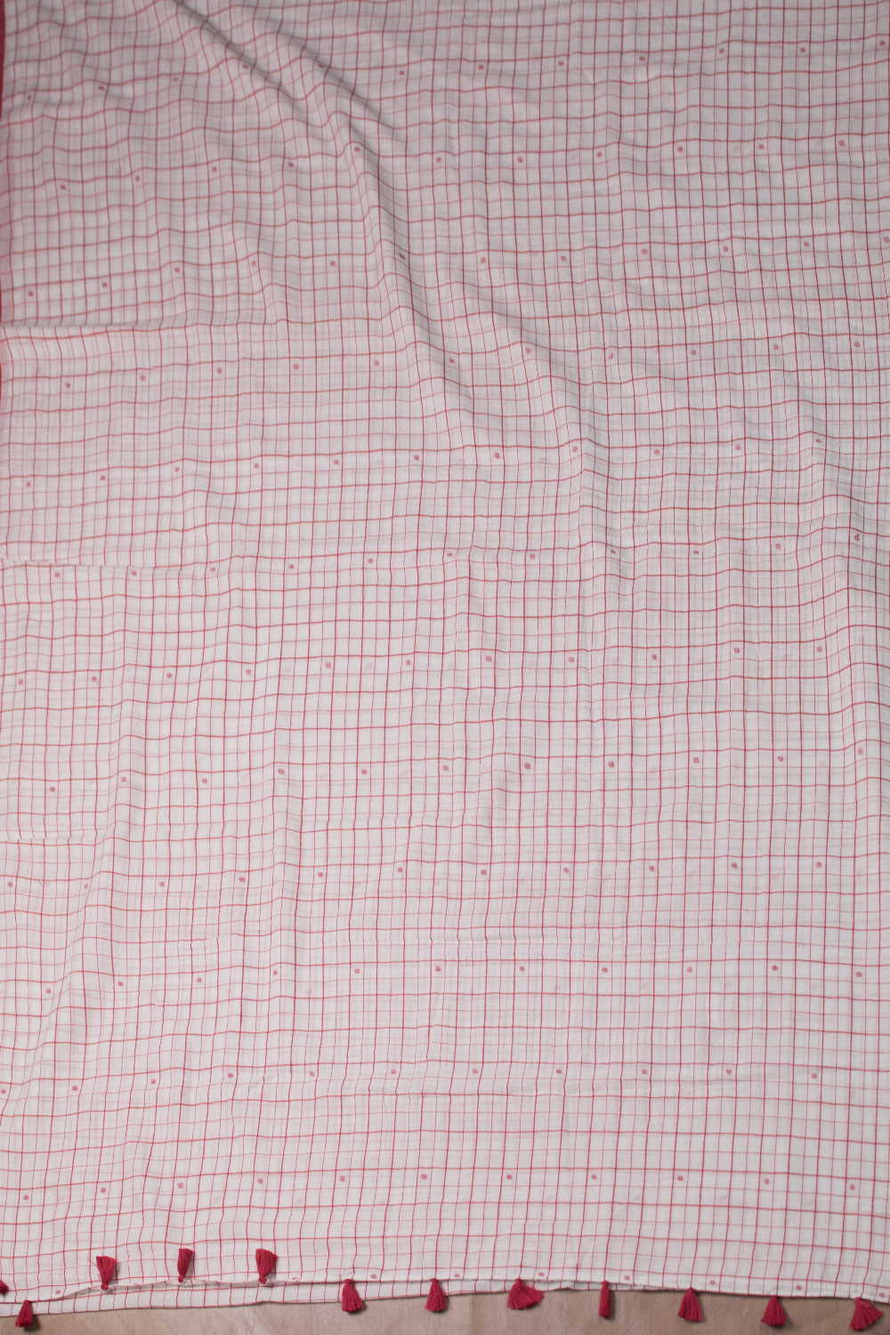 Checkered on Cream Jamdani Saree - Image 2