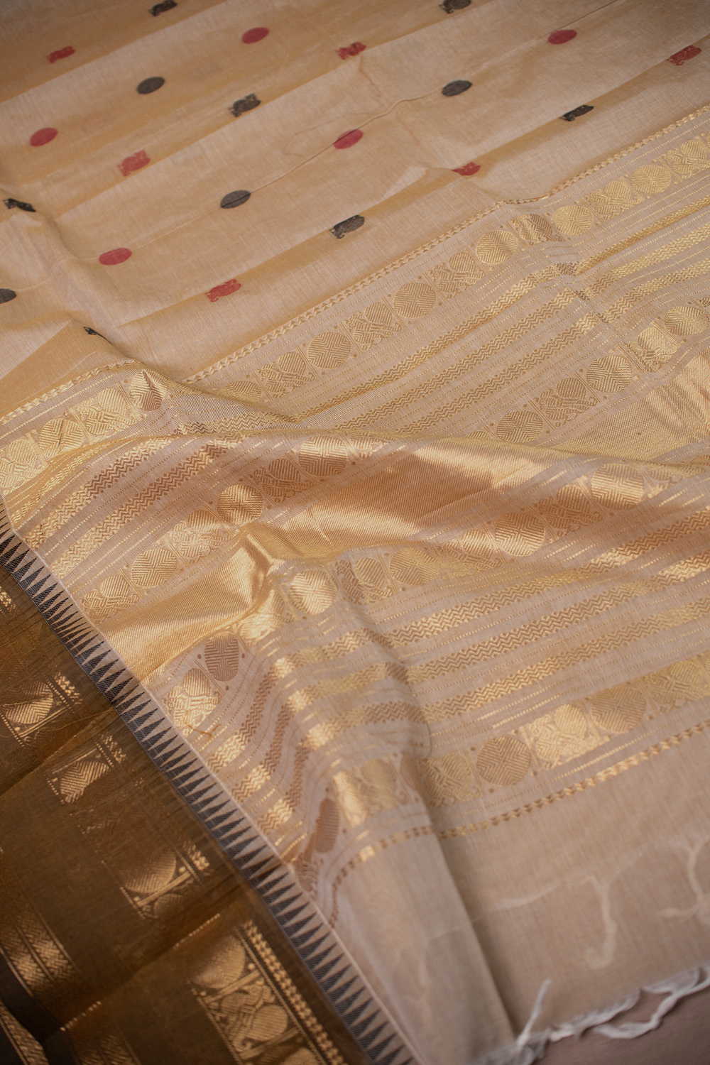 Motifs on Beige Kanchipuram Cotton Dupatta - Image 4