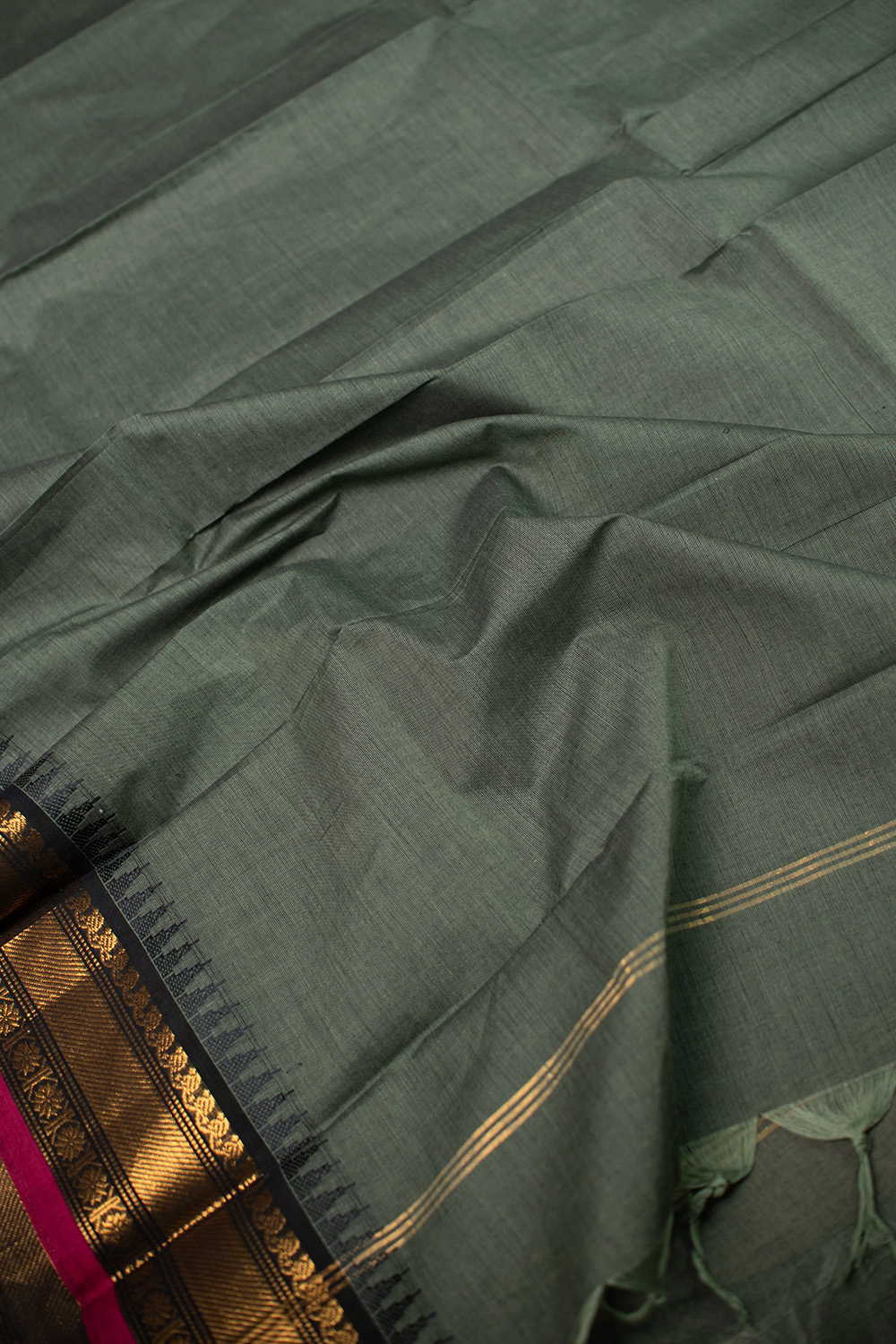 Green Shaded Kanchipuram Cotton Dupatta - Image 4