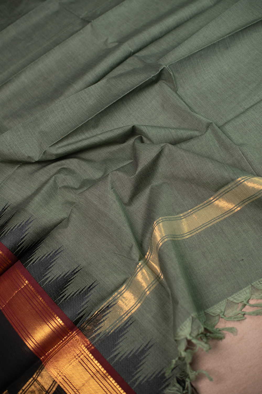 Green Shaded Kanchipuram Cotton Dupatta - Image 4