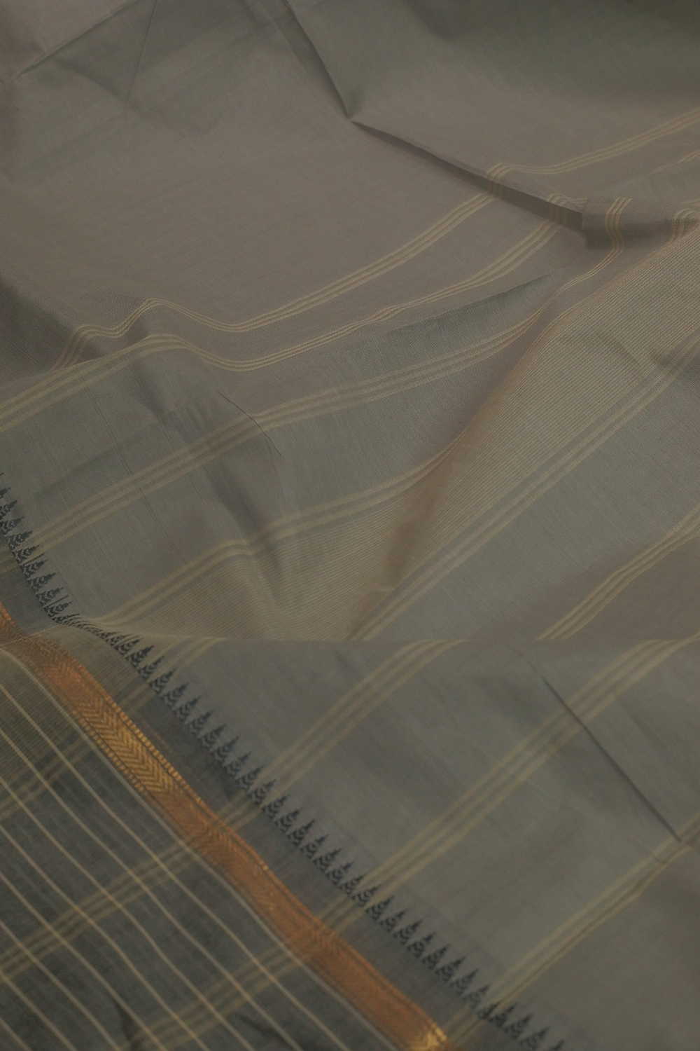 Grey Shaded Kanchipuram Cotton saree - Image 3