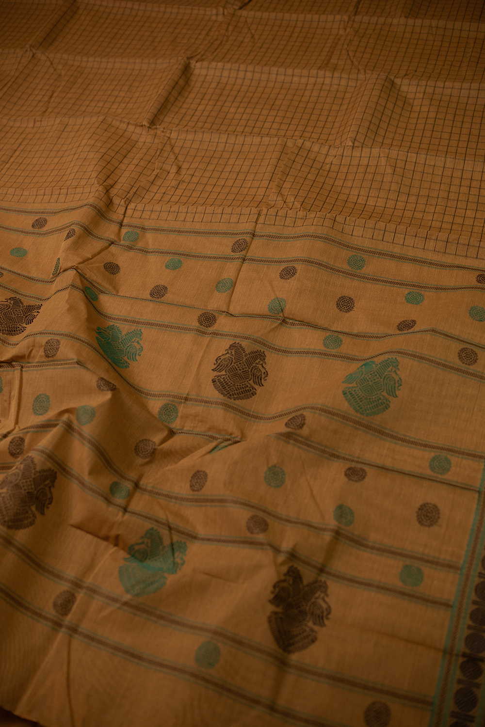 Checks on Yellow Kanchipuram Cotton saree - Image 3