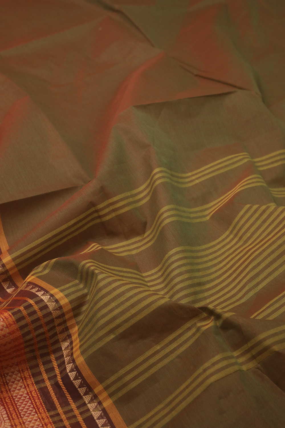 Dual Shaded Green Kanchipuram Cotton saree - Image 3
