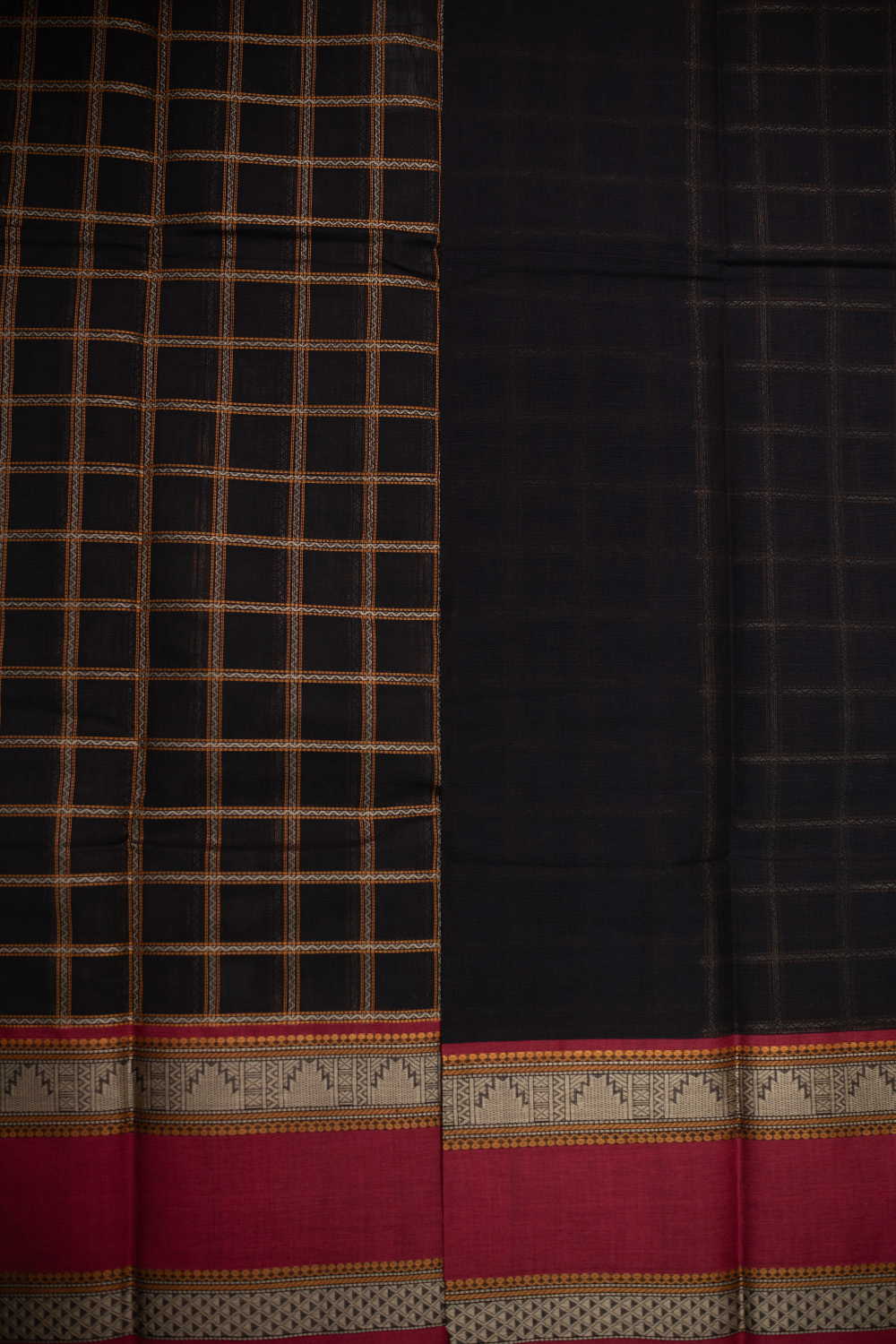 Checks on Black Kanchipuram Cotton saree - Image 4