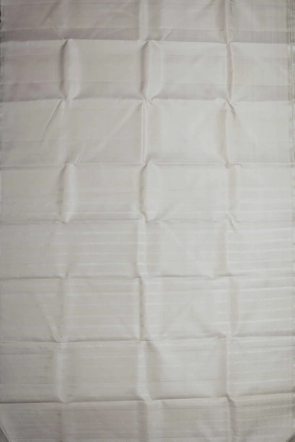 Plain Pleasant Cream Kanchipuram Silk saree - Image 2