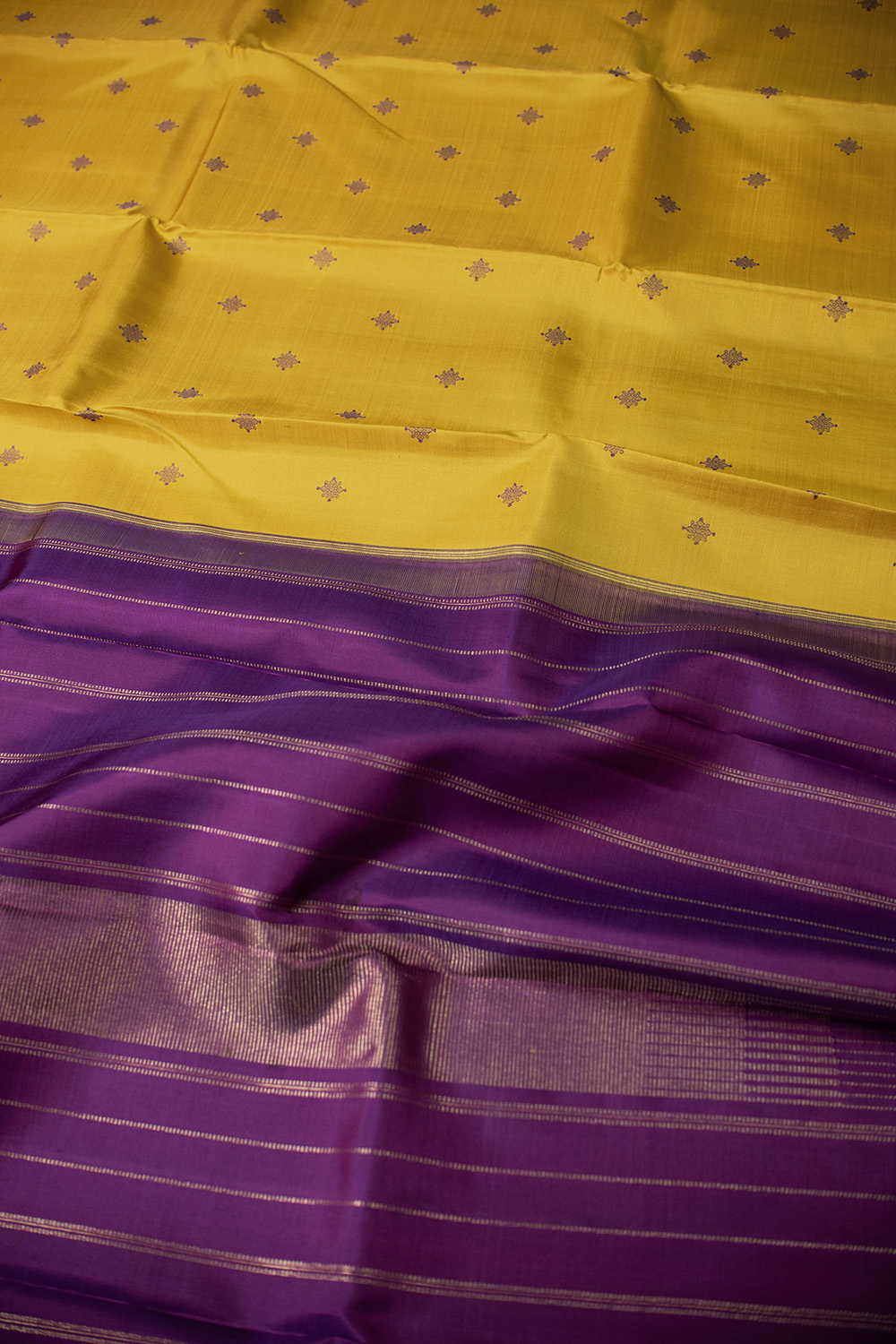 Yellow with Purple Pallu Kanchipuram Silk saree - Image 3