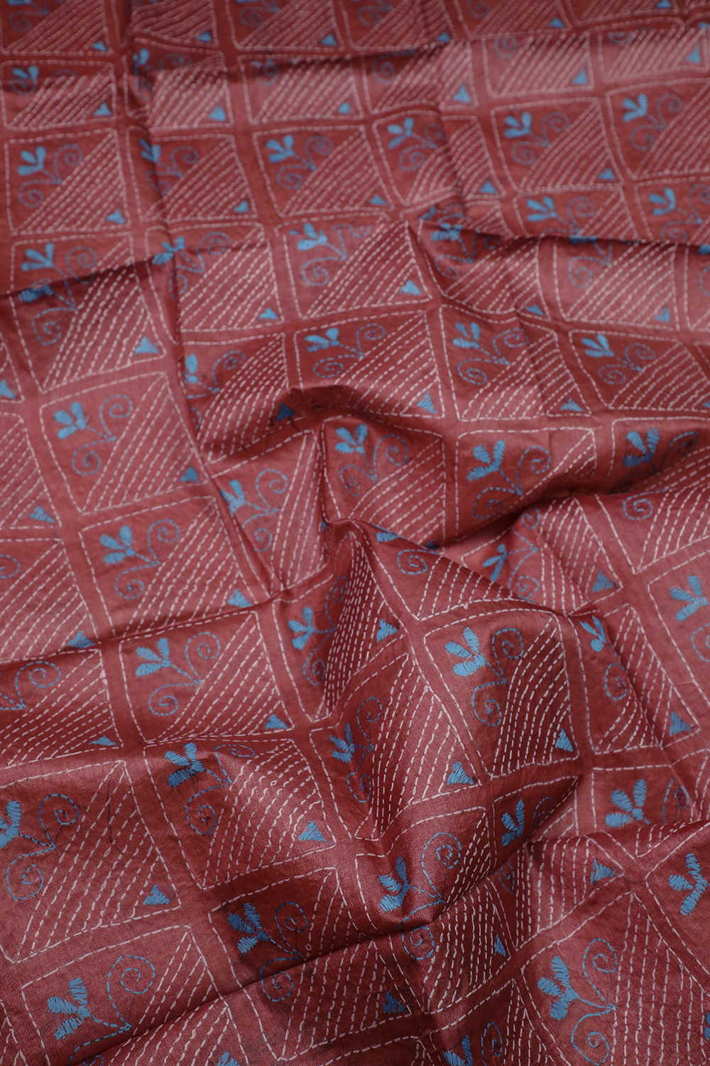 Light Maroon Kantha Silk Blouse - Image 3