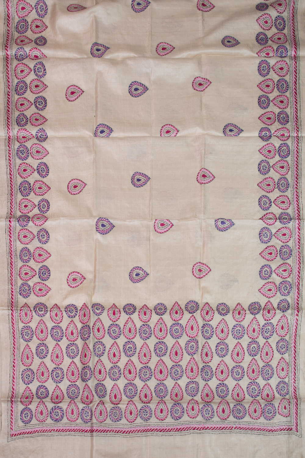 Ivory Cream Kantha Silk Dupatta - Image 3