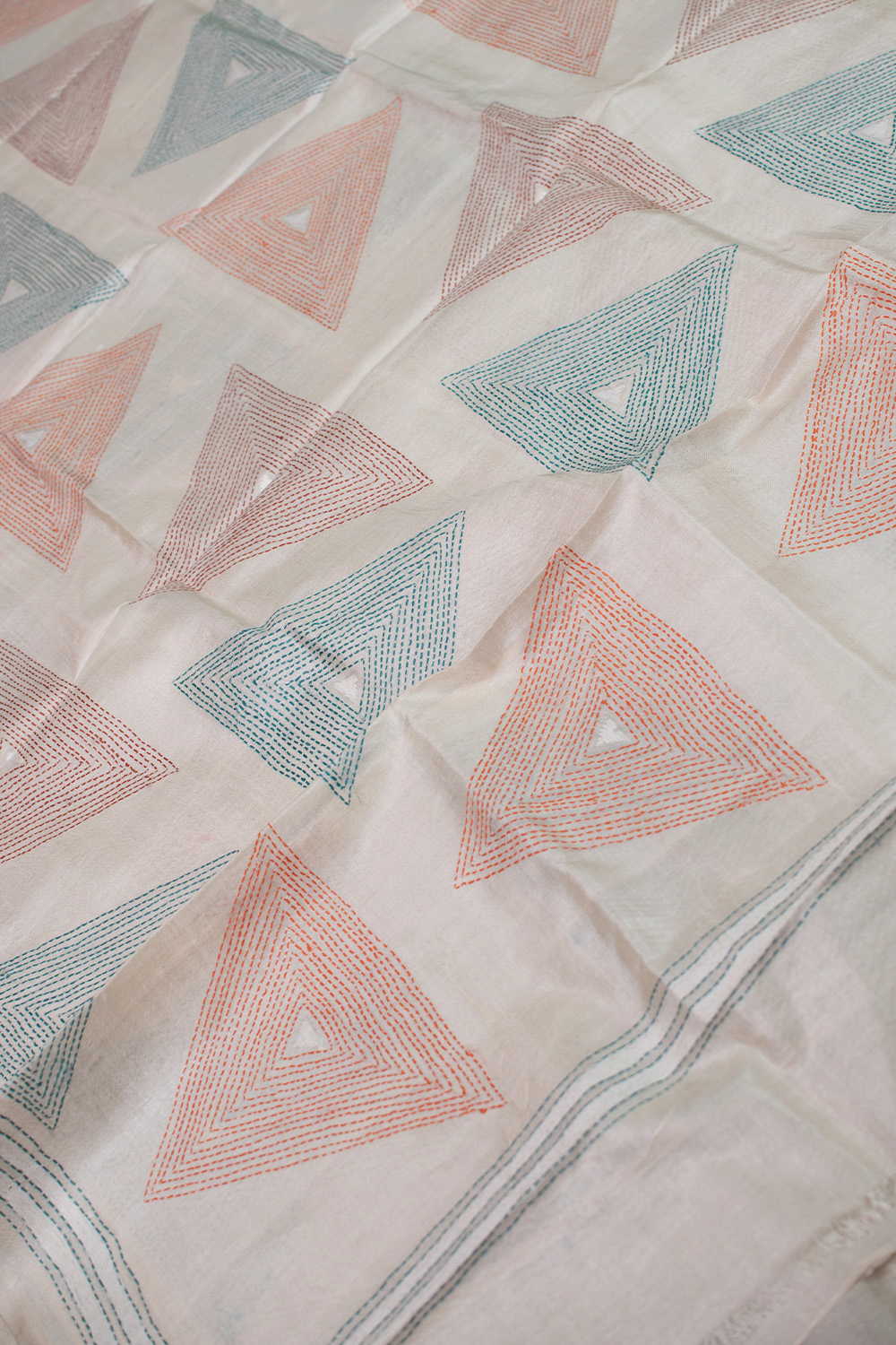 Triangle Pattern - Cream Kantha Silk Dupatta - Image 2