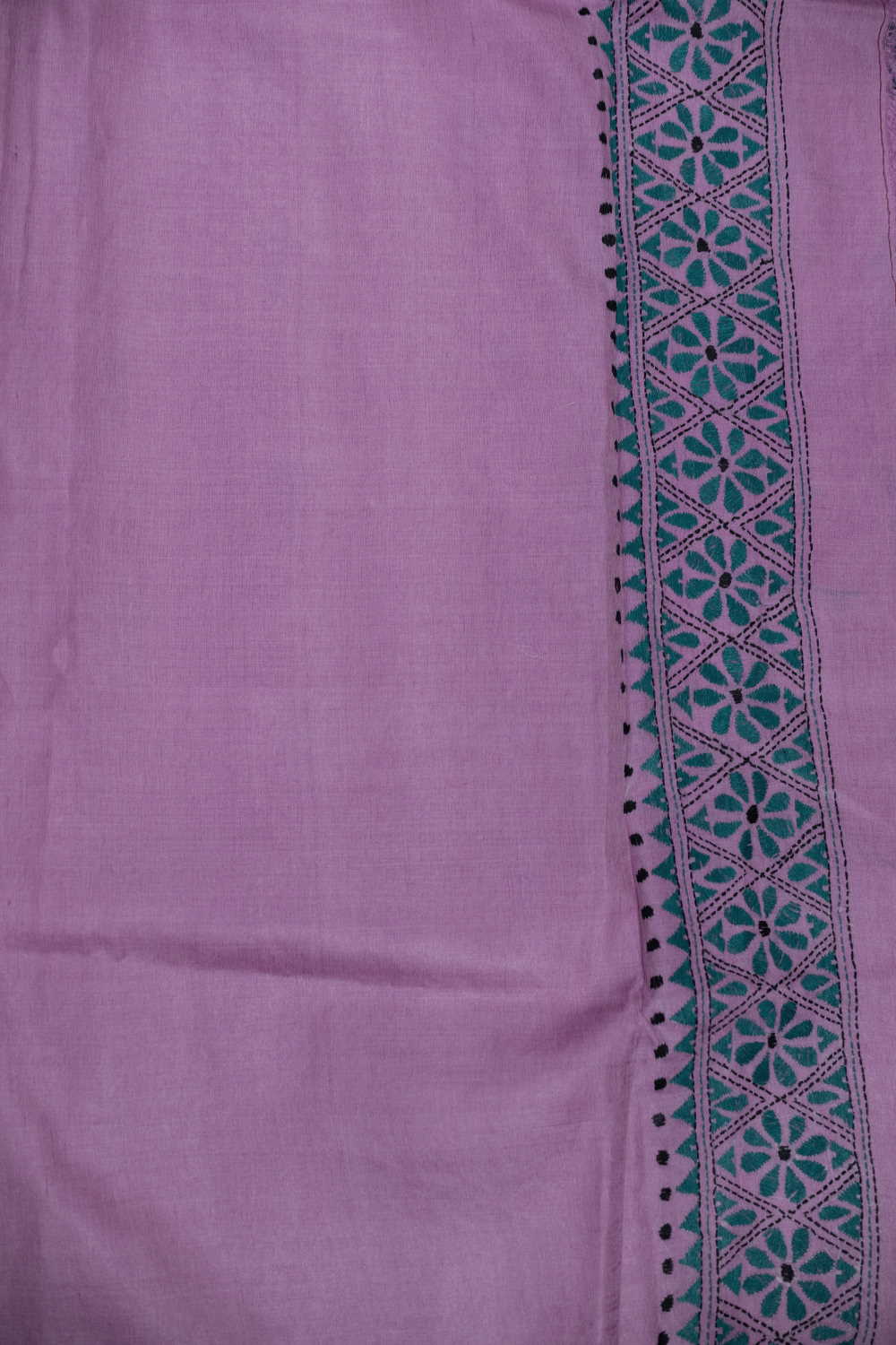 Motifs on Pink Kantha Silk saree - Image 3