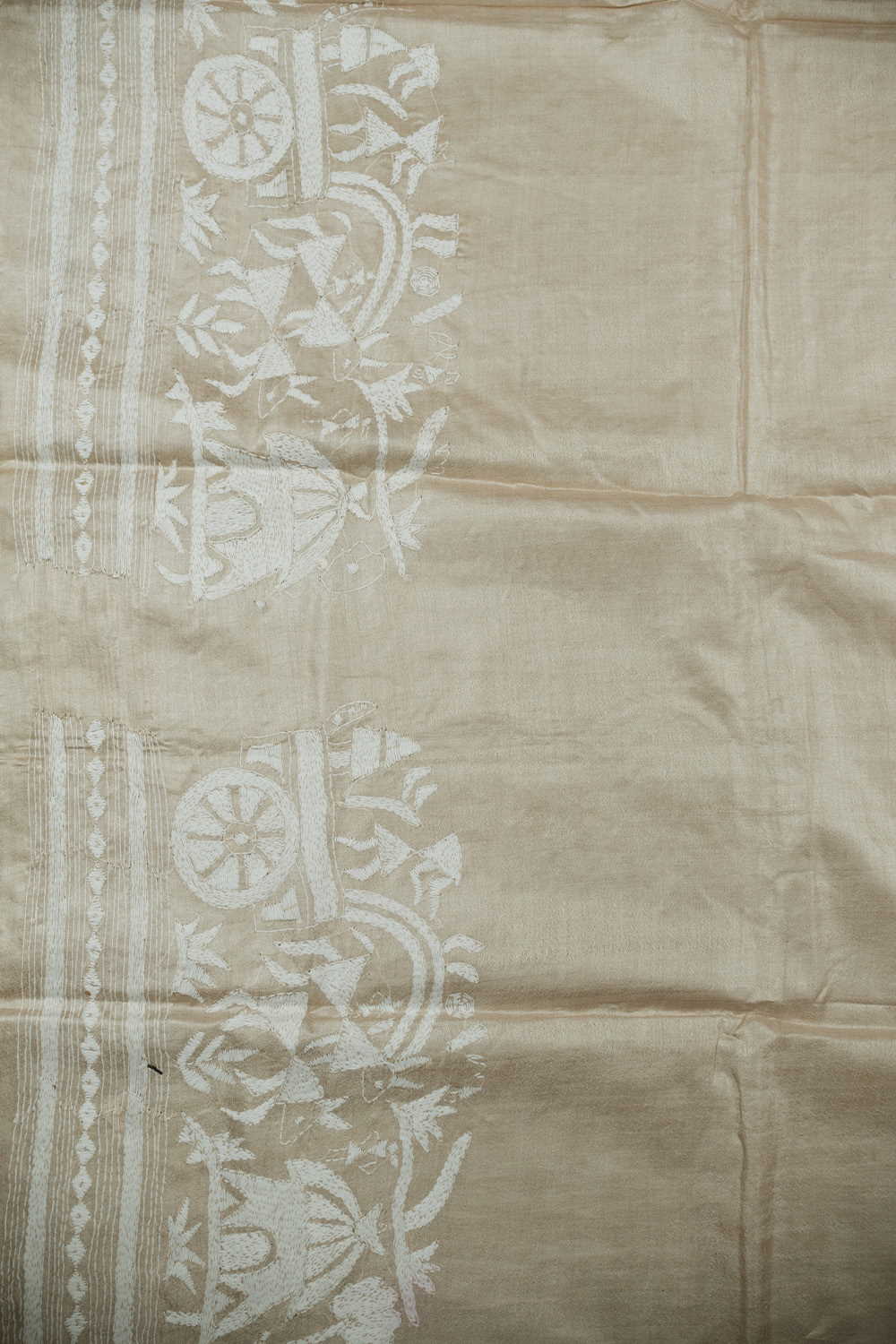 Beige Floral Kantha Silk saree - Image 5