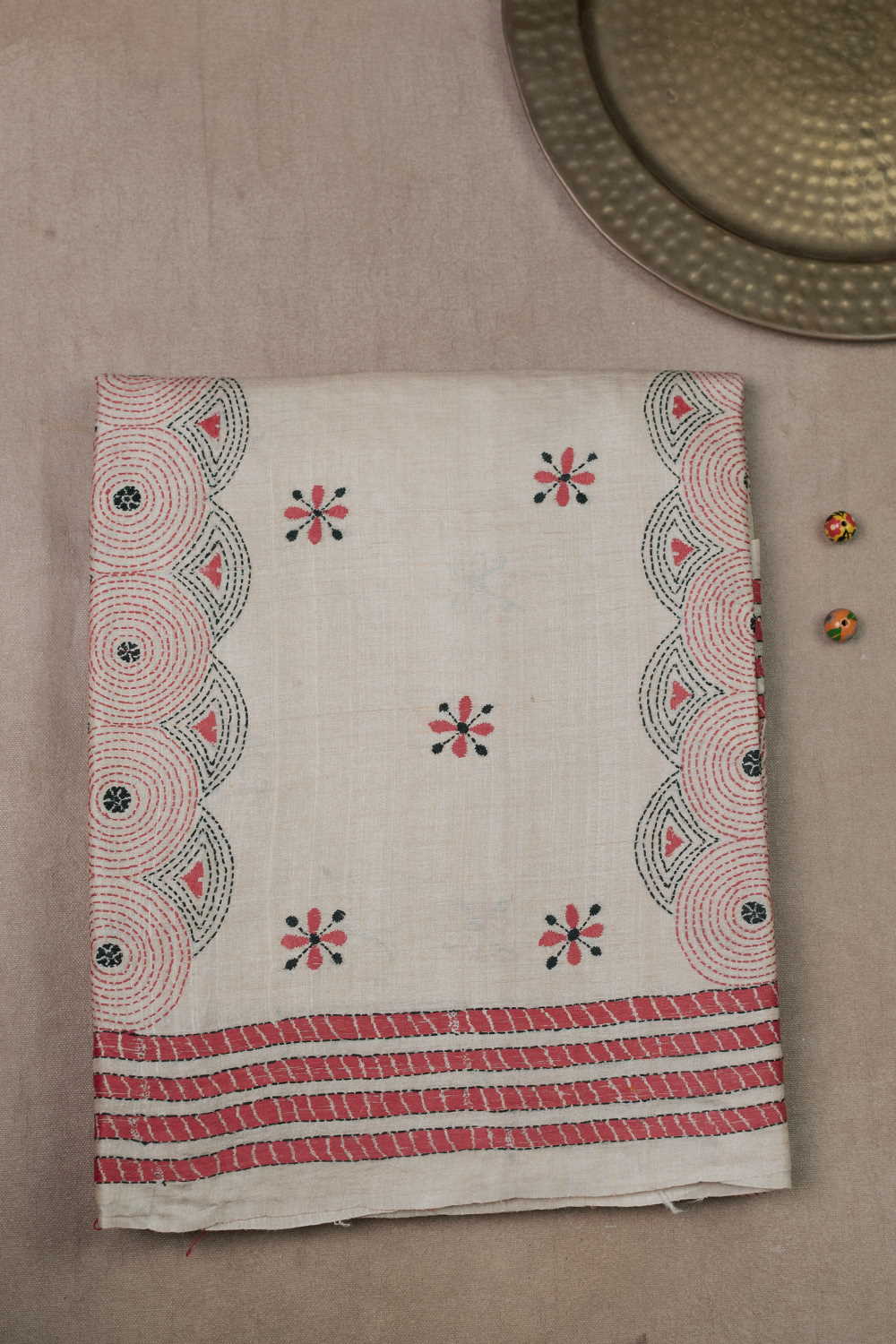 Pleasant Cream Kantha Tussar saree