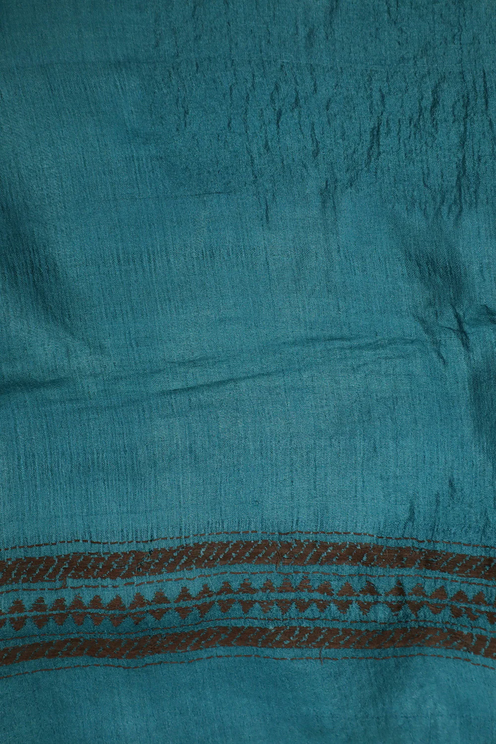 Blue with Maroon Motifs Kantha Tussar Silk Saree - Image 4