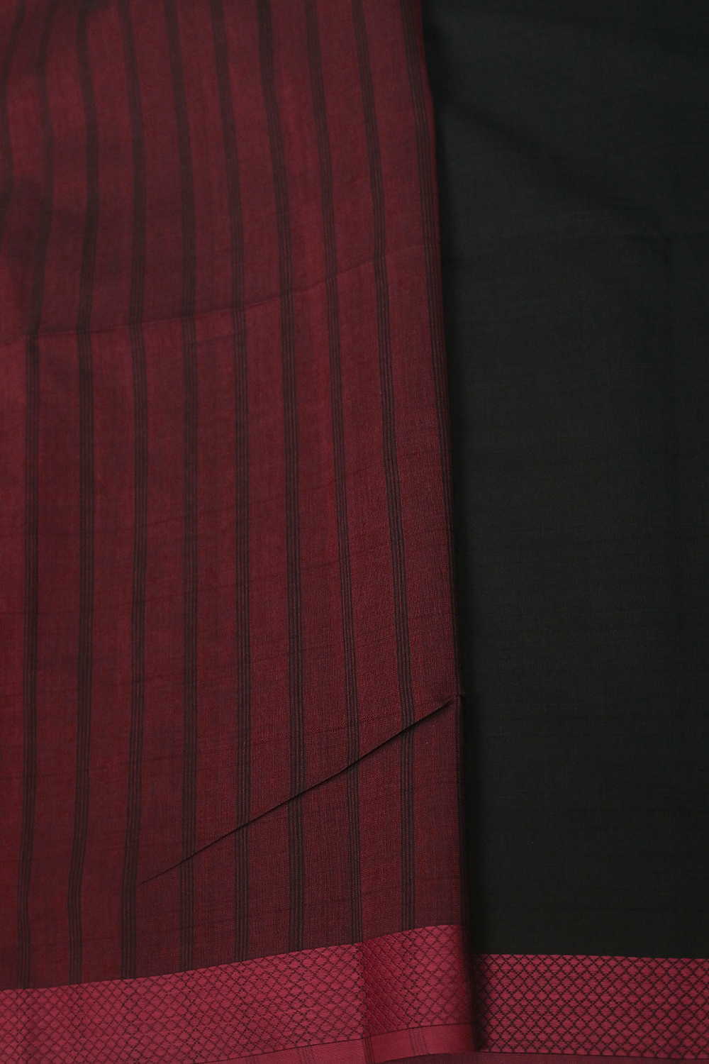 Spider Black Maheshwari Cotton saree - Image 4