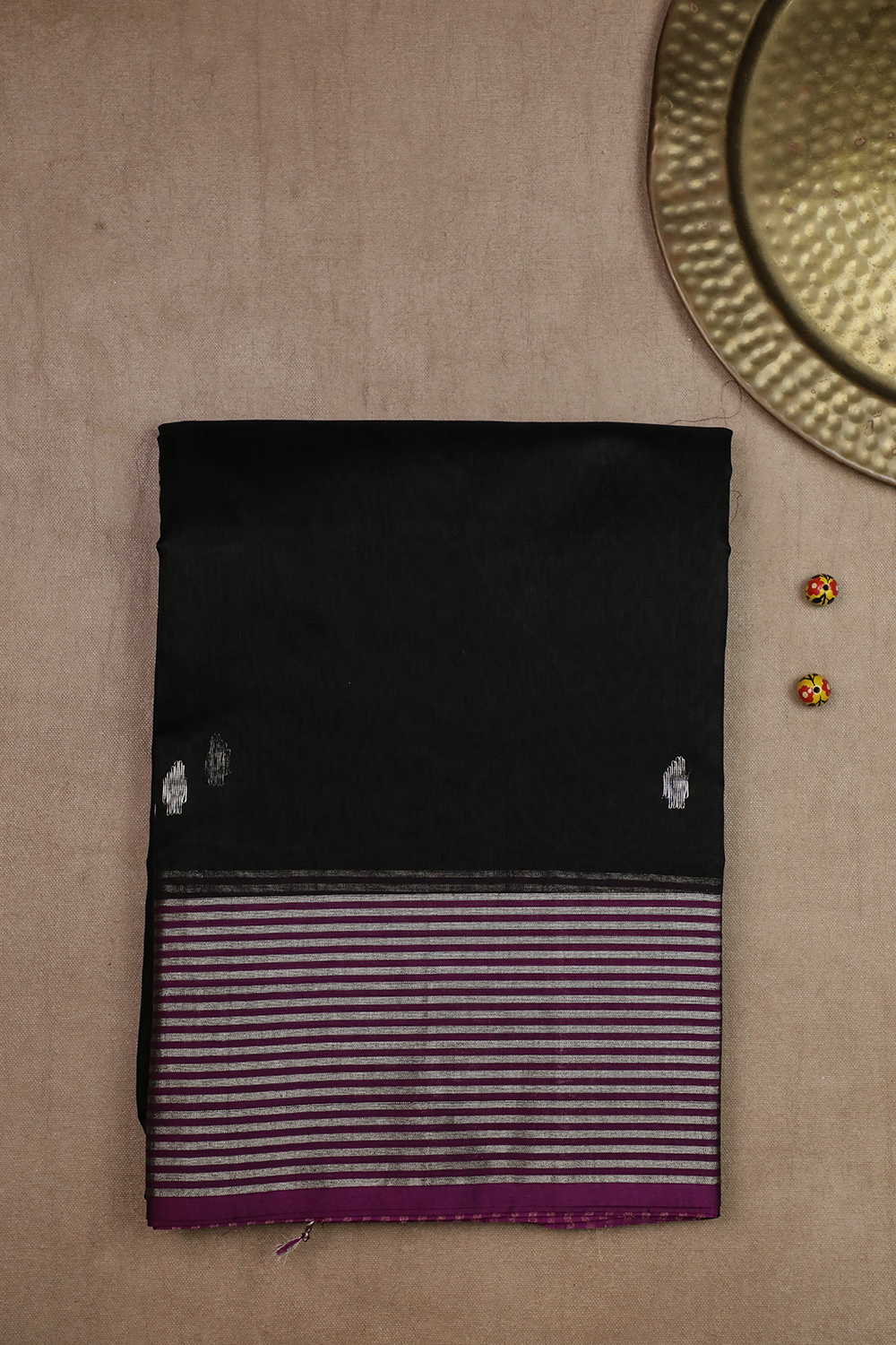 Silver Zari Butti - Pleasant Black Maheshwari Silk Cotton Saree