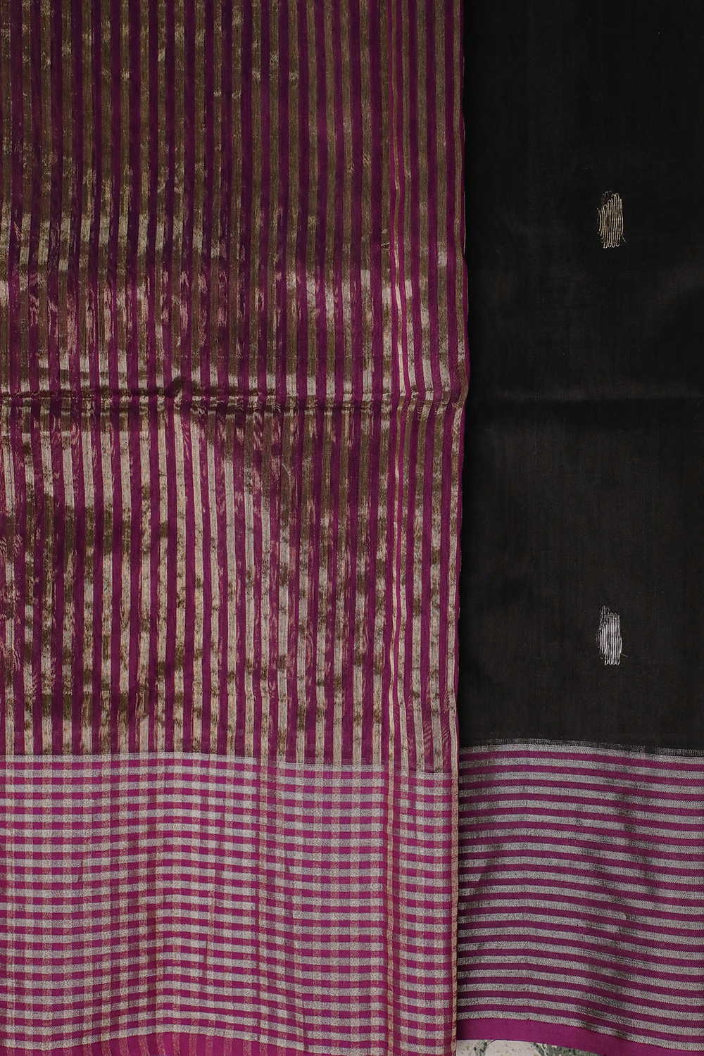 Silver Zari Butti - Pleasant Black Maheshwari Silk Cotton Saree - Image 4