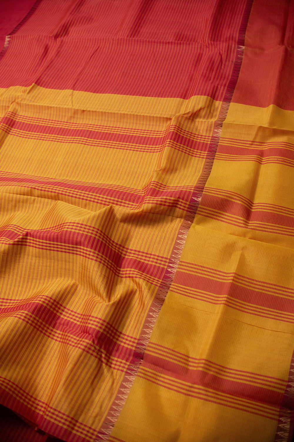 Red Mangalagiri Silk Cotton saree - Image 3