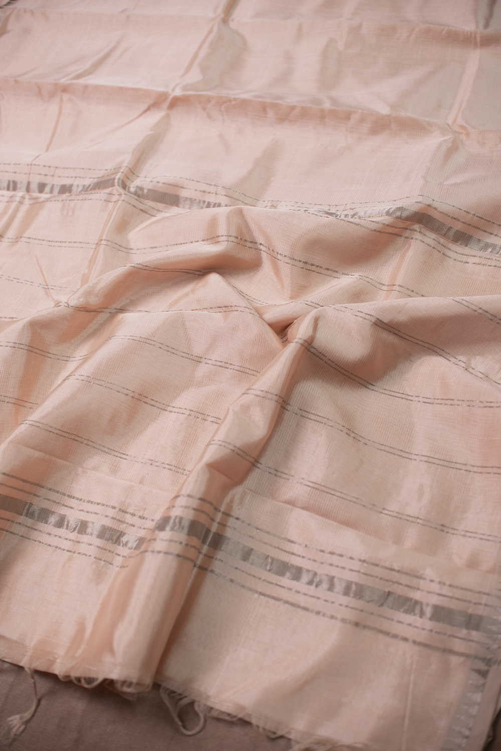 Shimmery Peach Mangalagiri Silk Cotton saree - Image 3