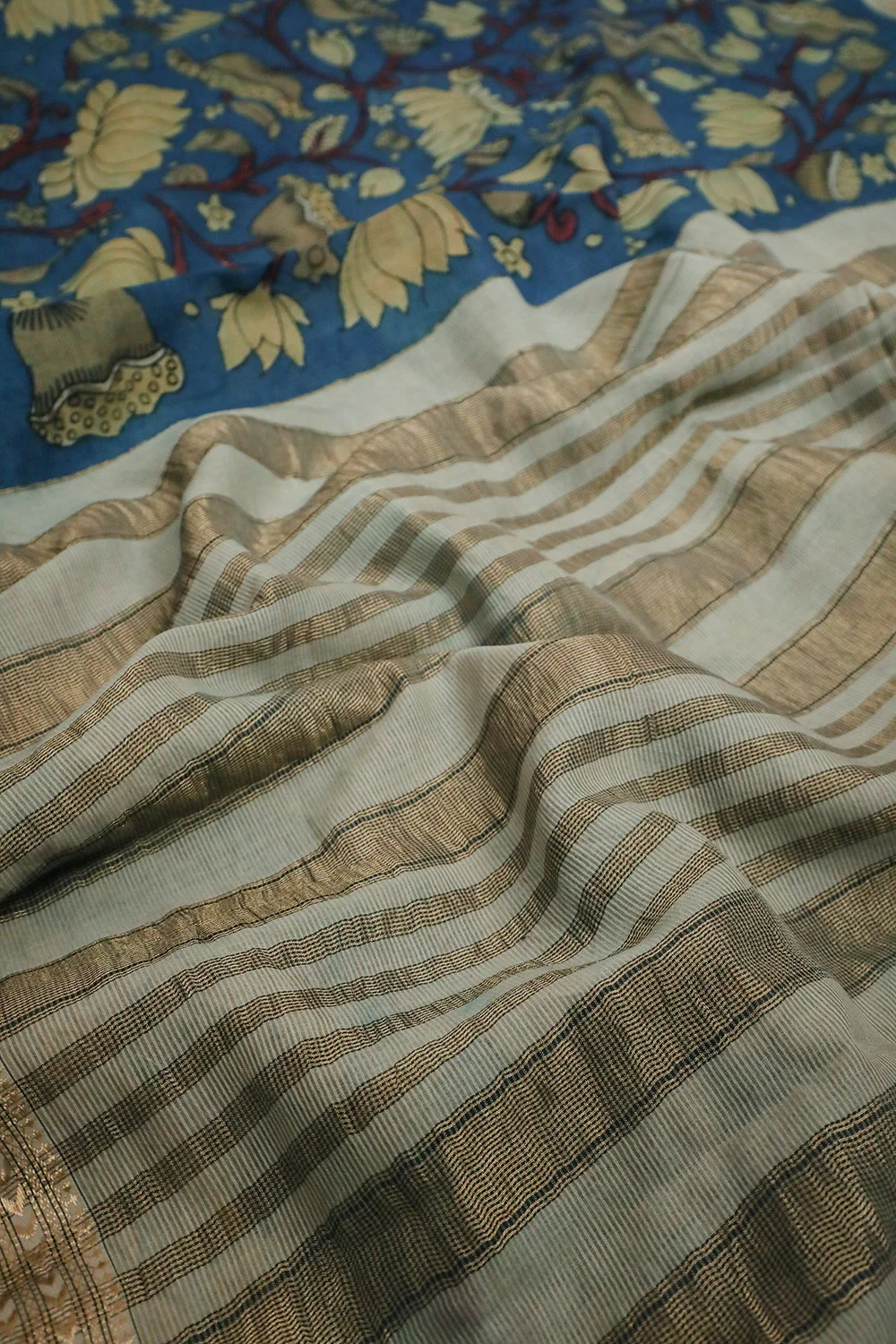 Yellow Lotus on Blue Painted kalamkari Maheshwari saree - Image 3