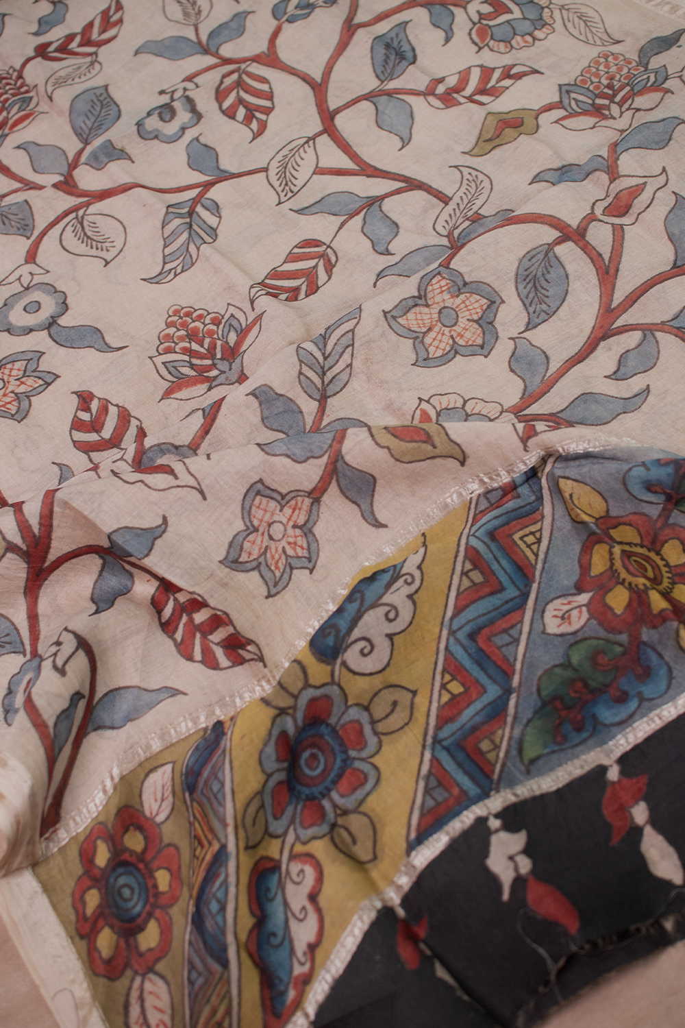 Botanical Vine Painted kalamkari Silk Cotton Dupatta - Image 2