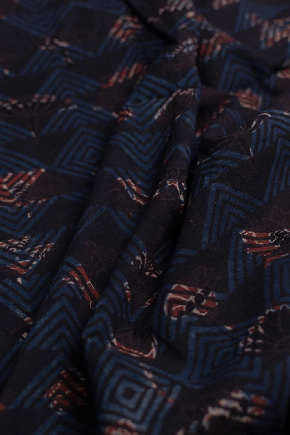 Geometric Bloom Ajrak Cotton Fabric - 1m - Image 3