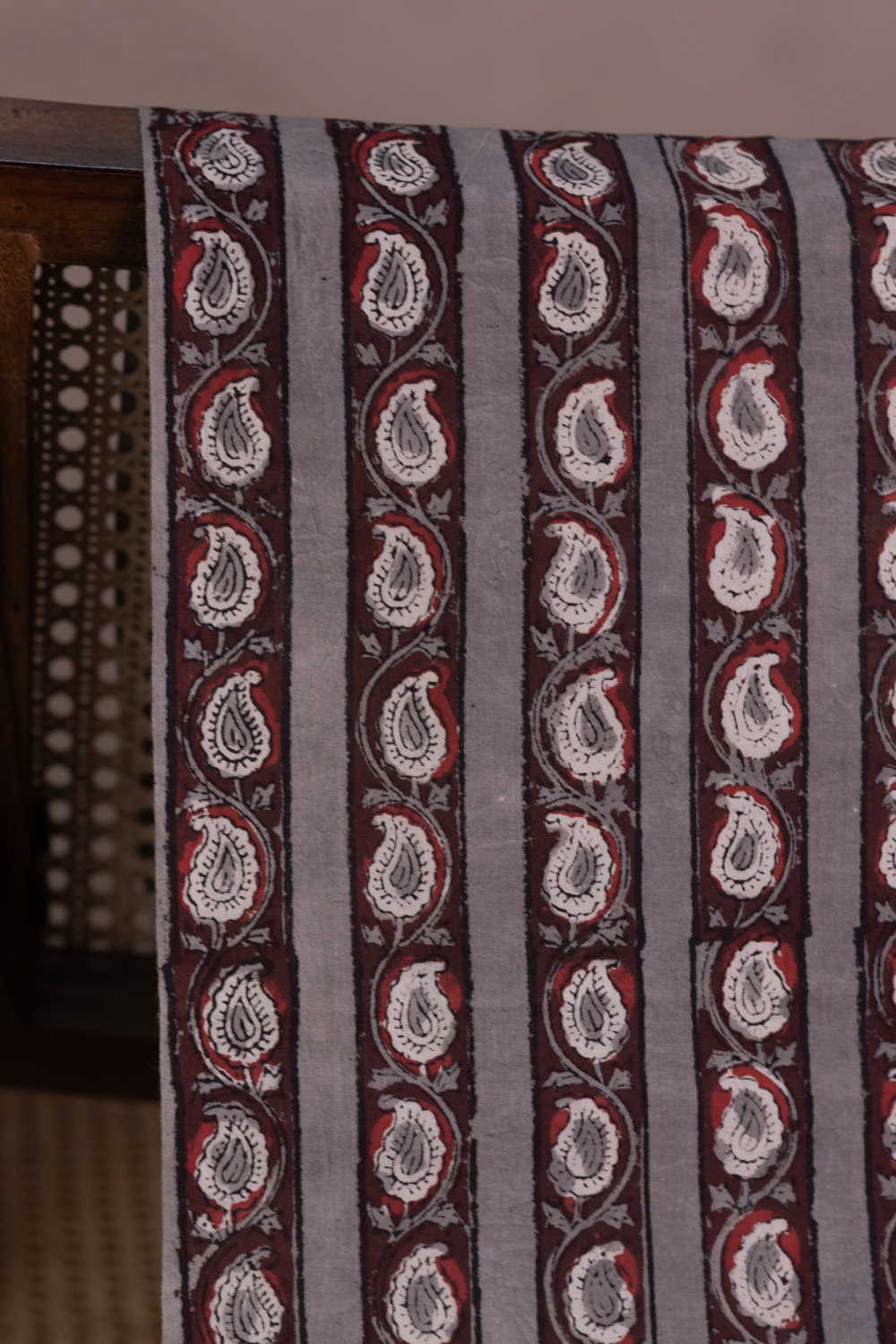 Flowing Floral Bagru Cotton Fabric -1m - Image 2