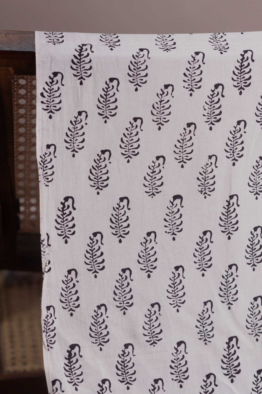 Snow Cream Bagh Cotton Fabric - 0.5m