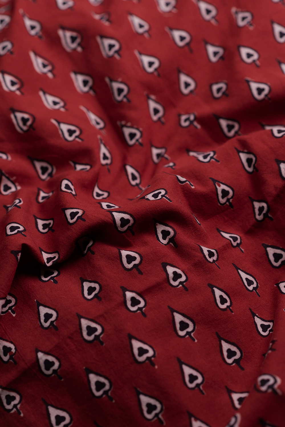 Leaf Butta - Maroon Bagh Cotton Fabric - 0.5m - Image 2