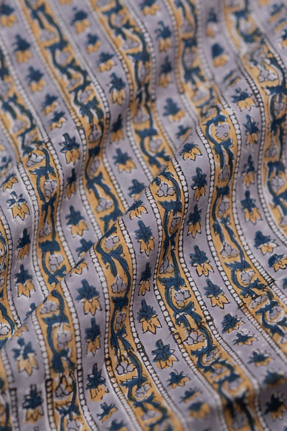 Flowing Floral Sanganeri Cotton Fabric - Image 2