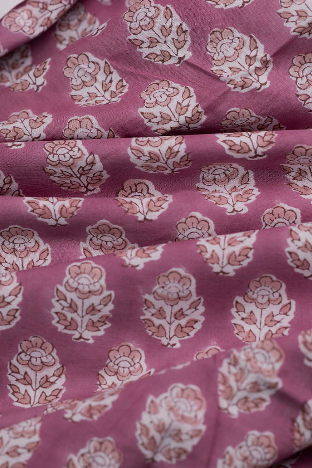 Petal Butti Sanganeri Cotton Fabric - Image 3