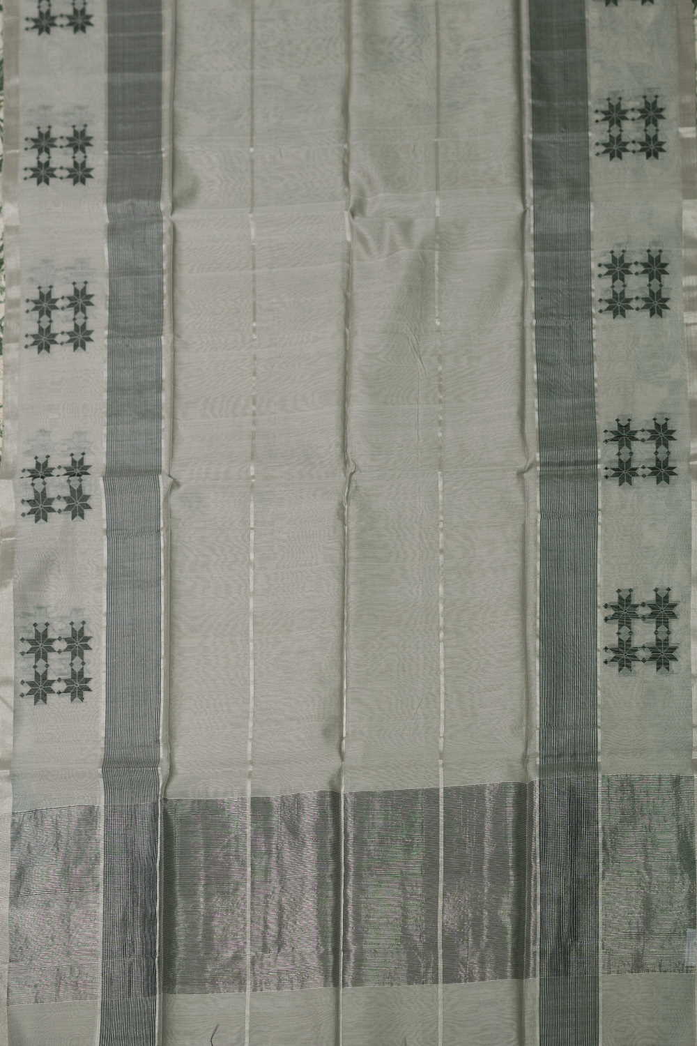 Cream Jamdani Cotton Top & Chanderi Silk Cotton Dupatta - Image 3