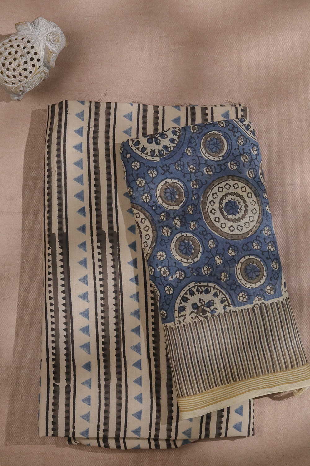 Angular Stripes on Cream Ajrak Top & Dupatta - Image 2